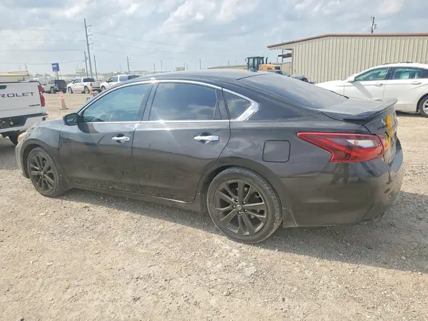1N4AL3AP7JC158821 2018 NISSAN ALTIMA - Image 2