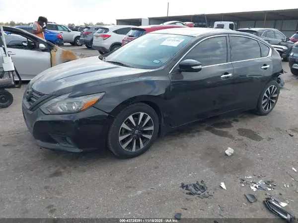 1N4AL3AP7JC160164 2018 NISSAN ALTIMA - Image 2