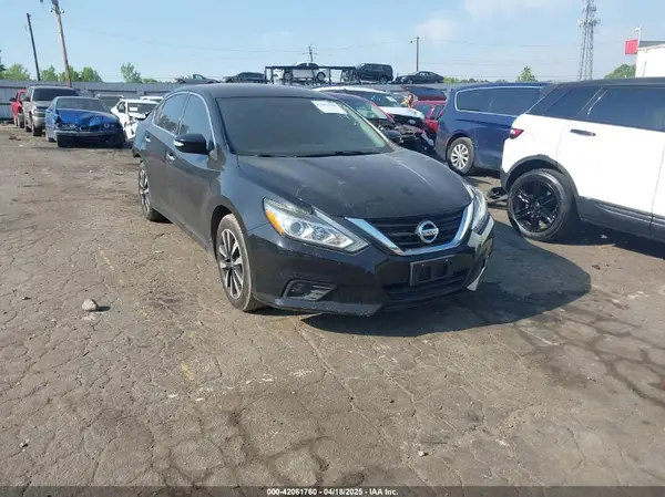 1N4AL3AP7JC164795 2018 NISSAN ALTIMA - Image 1
