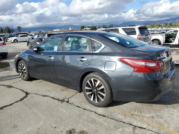 1N4AL3AP7JC165073 2018 NISSAN ALTIMA - Image 2