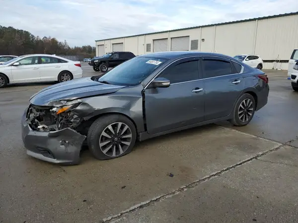 1N4AL3AP7JC166174 2018 NISSAN ALTIMA - Image 1
