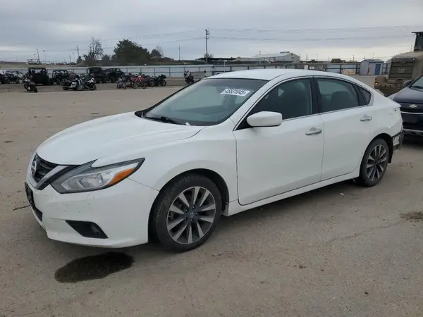 1N4AL3AP7JC167325 2018 NISSAN ALTIMA - Image 1