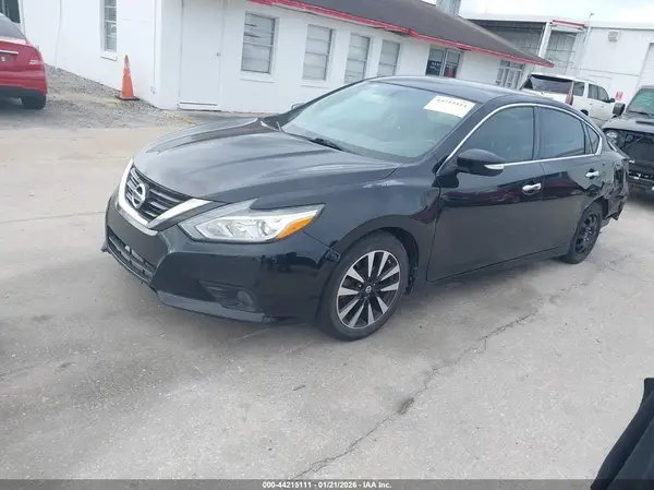 1N4AL3AP7JC168605 2018 NISSAN ALTIMA - Image 2