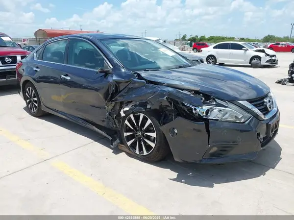 1N4AL3AP7JC171794 2018 NISSAN ALTIMA - Image 1