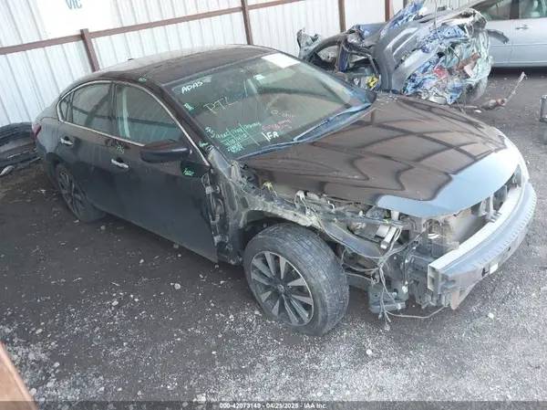 1N4AL3AP7JC174307 2018 NISSAN ALTIMA - Image 1