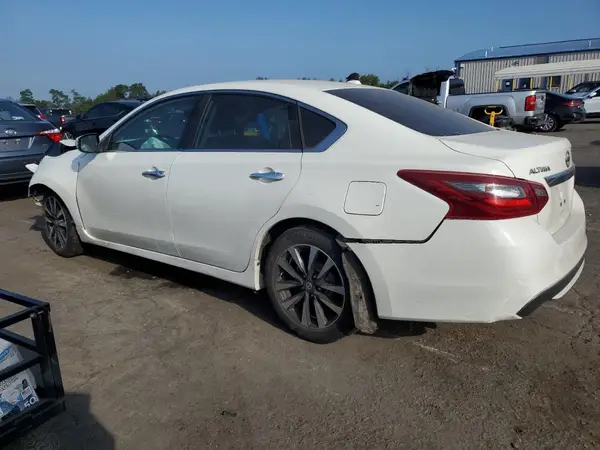 1N4AL3AP7JC176431 2018 NISSAN ALTIMA - Image 2