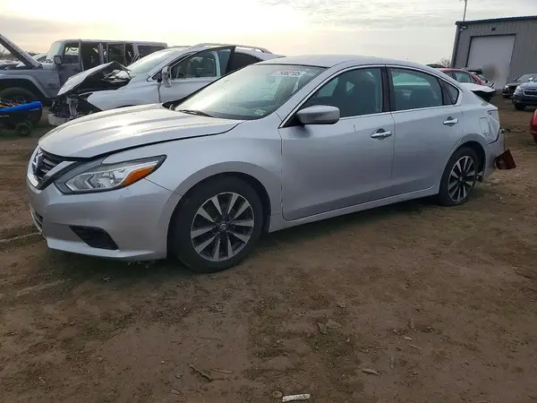 1N4AL3AP7JC176669 2018 NISSAN ALTIMA - Image 2