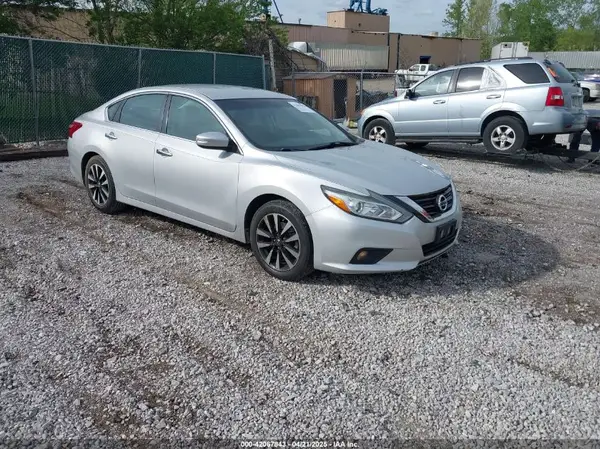 1N4AL3AP7JC177479 2018 NISSAN ALTIMA - Image 1