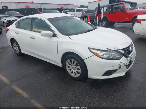 1N4AL3AP7JC177580 2018 NISSAN ALTIMA - Image 1