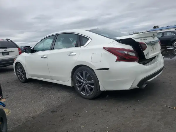 1N4AL3AP7JC179619 2018 NISSAN ALTIMA - Image 2