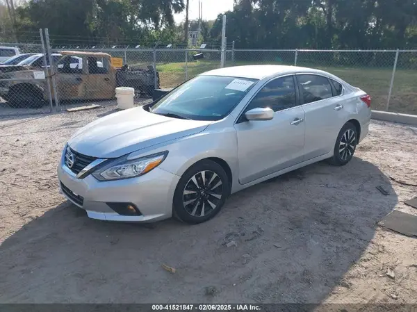 1N4AL3AP7JC181015 2018 NISSAN ALTIMA - Image 2