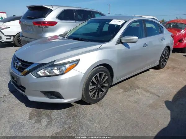 1N4AL3AP7JC182648 2018 NISSAN ALTIMA - Image 2