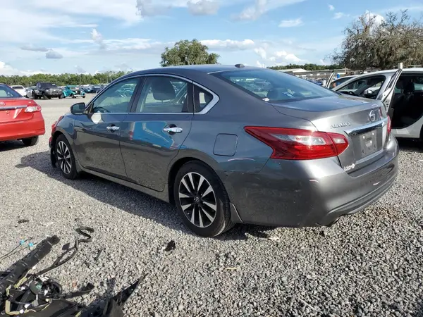 1N4AL3AP7JC185629 2018 NISSAN ALTIMA - Image 2
