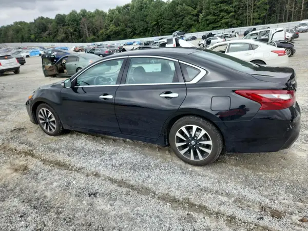 1N4AL3AP7JC185873 2018 NISSAN ALTIMA - Image 2