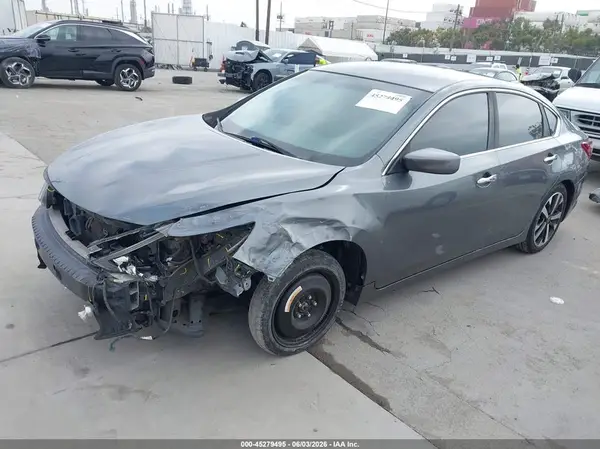 1N4AL3AP7JC186294 2018 NISSAN ALTIMA - Image 2