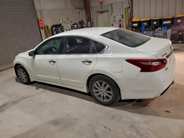 1N4AL3AP7JC186442 2018 NISSAN ALTIMA - Image 2