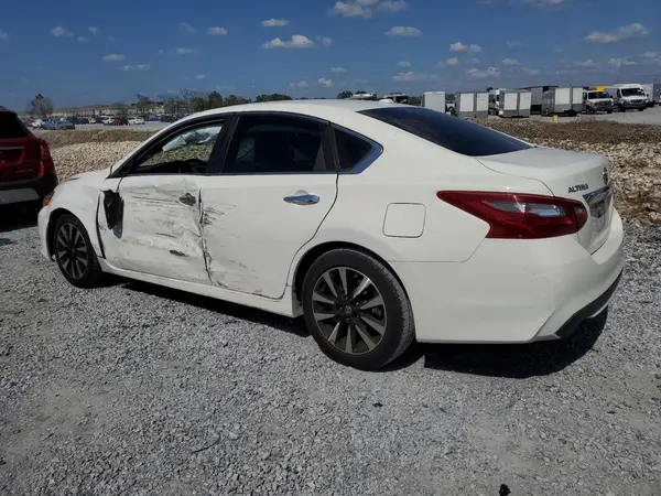 1N4AL3AP7JC186540 2018 NISSAN ALTIMA - Image 2