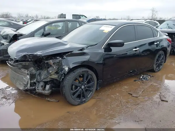 1N4AL3AP7JC187932 2018 NISSAN ALTIMA - Image 2