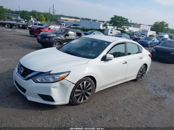 1N4AL3AP7JC188532 2018 NISSAN ALTIMA - Image 2