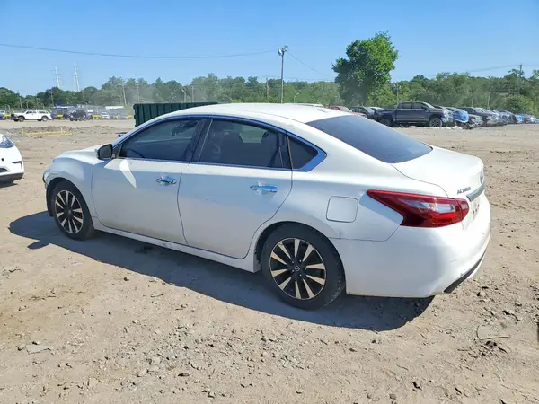 1N4AL3AP7JC190460 2018 NISSAN ALTIMA - Image 2