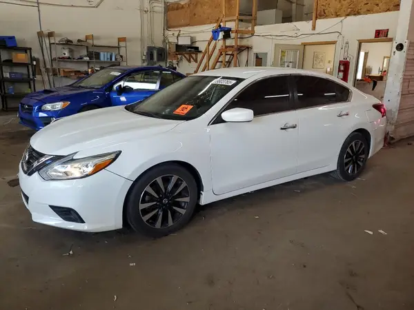 1N4AL3AP7JC190586 2018 NISSAN ALTIMA - Image 1