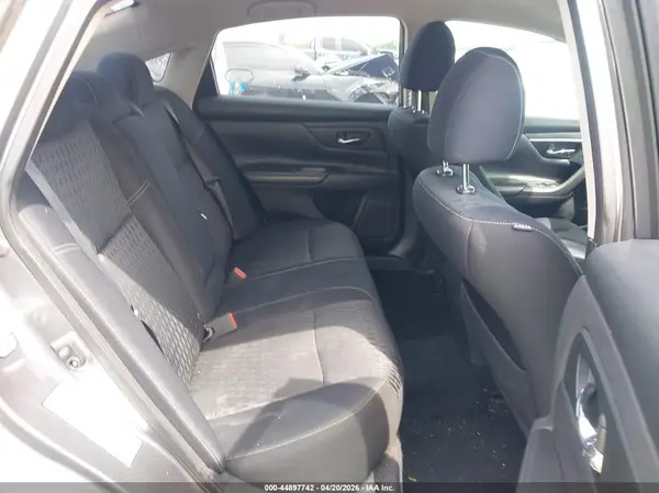 1N4AL3AP7JC190989 2018 NISSAN ALTIMA - Image 8