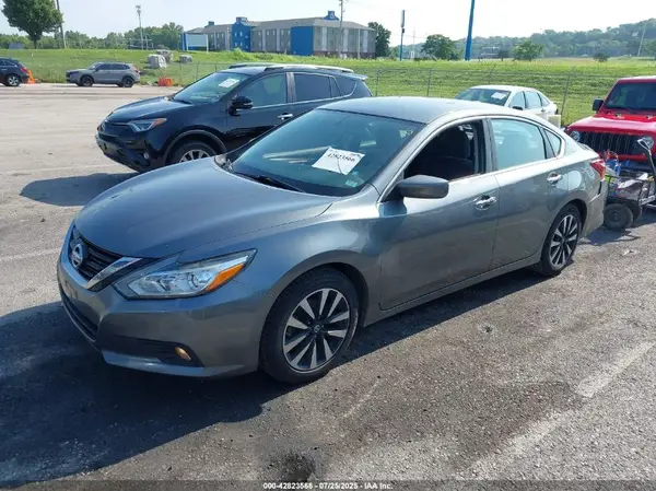 1N4AL3AP7JC191219 2018 NISSAN ALTIMA - Image 2