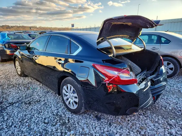 1N4AL3AP7JC191723 2018 NISSAN ALTIMA - Image 2