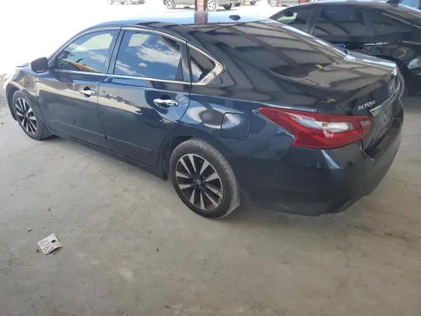 1N4AL3AP7JC192256 2018 NISSAN ALTIMA - Image 2