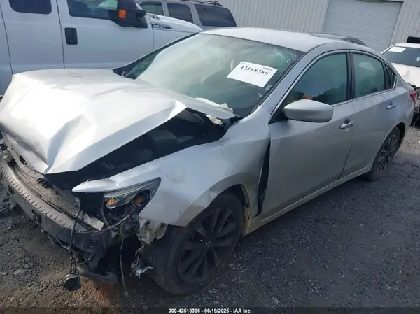 1N4AL3AP7JC192306 2018 NISSAN ALTIMA - Image 2