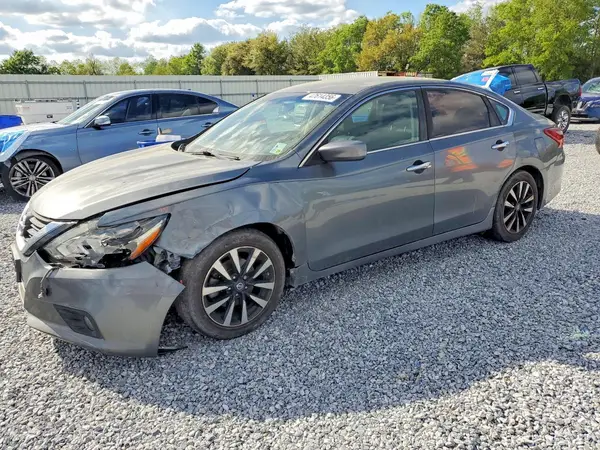 1N4AL3AP7JC194959 2018 NISSAN ALTIMA - Image 1