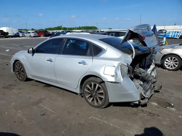 1N4AL3AP7JC195996 2018 NISSAN ALTIMA - Image 2