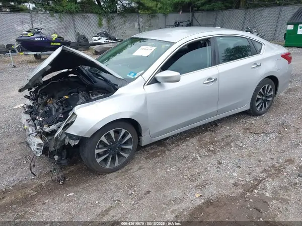 1N4AL3AP7JC196372 2018 NISSAN ALTIMA - Image 2