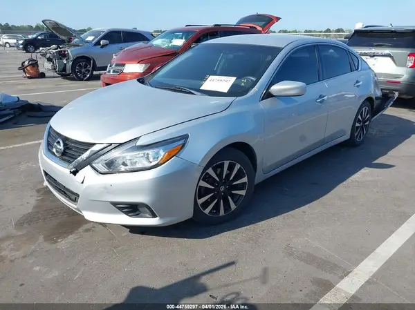 1N4AL3AP7JC197697 2018 NISSAN ALTIMA - Image 2