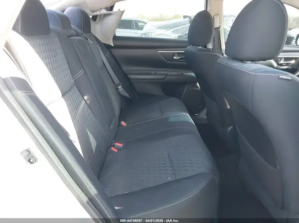 1N4AL3AP7JC197697 2018 NISSAN ALTIMA - Image 8