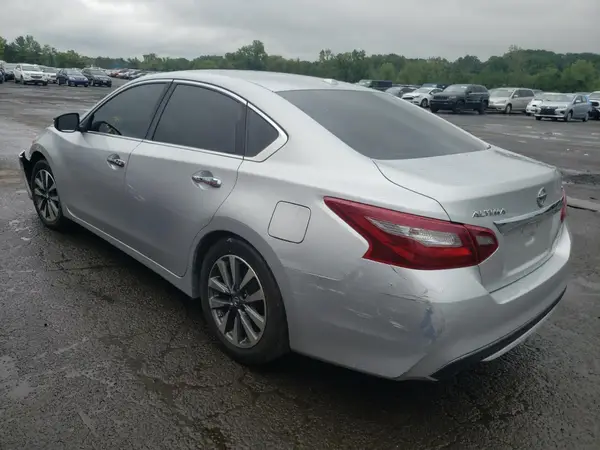 1N4AL3AP7JC197800 2018 NISSAN ALTIMA - Image 2
