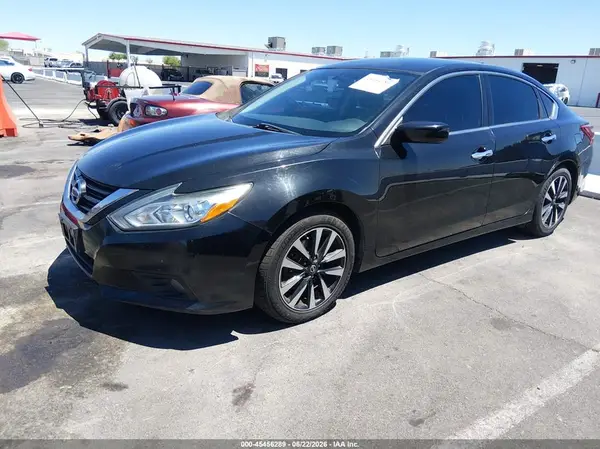 1N4AL3AP7JC198509 2018 NISSAN ALTIMA - Image 2