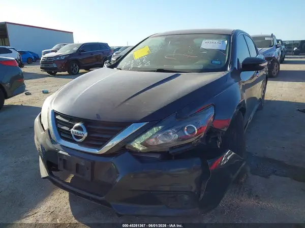 1N4AL3AP7JC199255 2018 NISSAN ALTIMA - Image 2