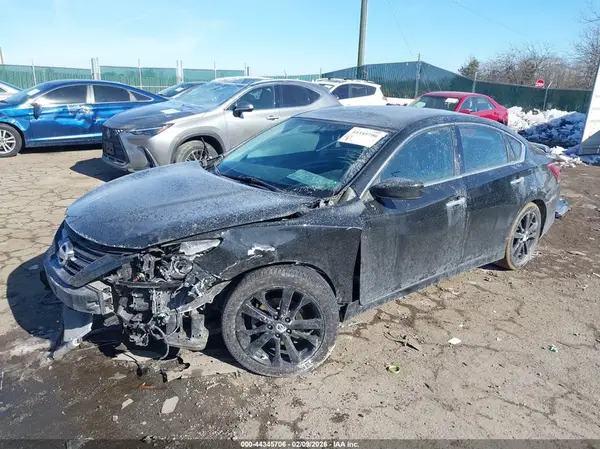 1N4AL3AP7JC202607 2018 NISSAN ALTIMA - Image 2