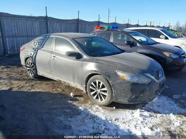 1N4AL3AP7JC203482 2018 NISSAN ALTIMA - Image 1