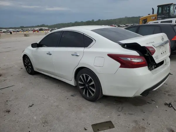 1N4AL3AP7JC206723 2018 NISSAN ALTIMA - Image 2