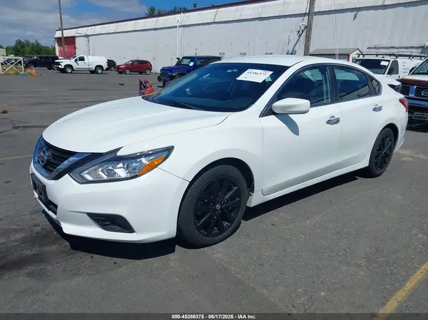 1N4AL3AP7JC206754 2018 NISSAN ALTIMA - Image 2