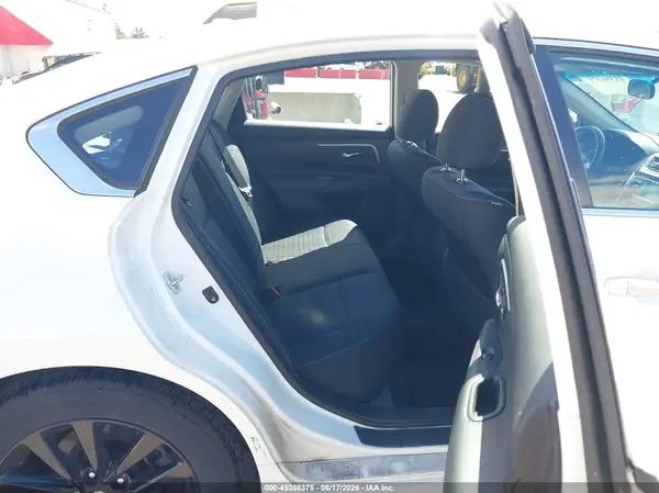 1N4AL3AP7JC206754 2018 NISSAN ALTIMA - Image 8