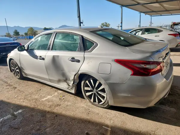 1N4AL3AP7JC207046 2018 NISSAN ALTIMA - Image 2