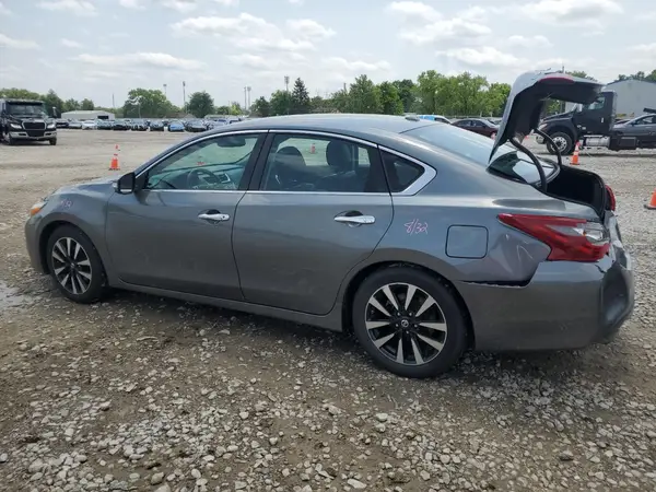 1N4AL3AP7JC208049 2018 NISSAN ALTIMA - Image 2