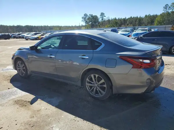 1N4AL3AP7JC208469 2018 NISSAN ALTIMA - Image 2