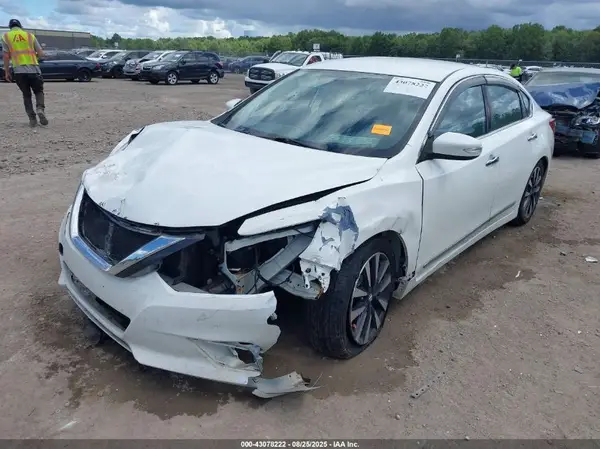 1N4AL3AP7JC208875 2018 NISSAN ALTIMA - Image 2