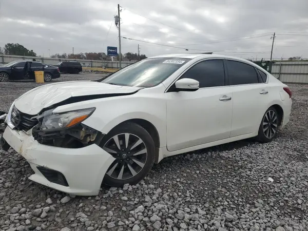 1N4AL3AP7JC209041 2018 NISSAN ALTIMA - Image 1