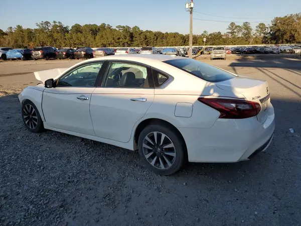 1N4AL3AP7JC209072 2018 NISSAN ALTIMA - Image 2