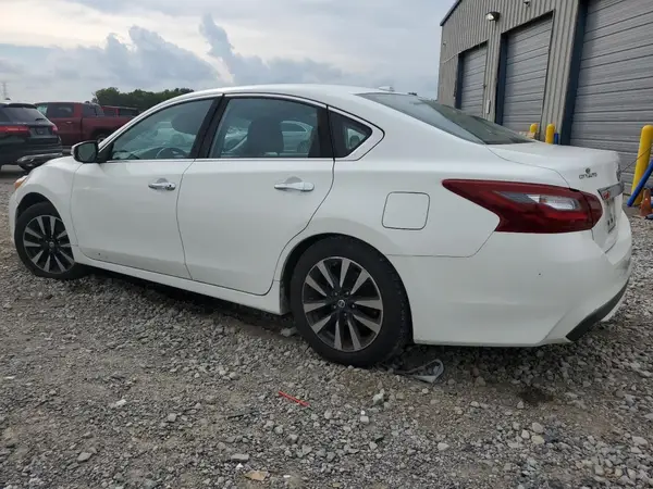 1N4AL3AP7JC209086 2018 NISSAN ALTIMA - Image 2